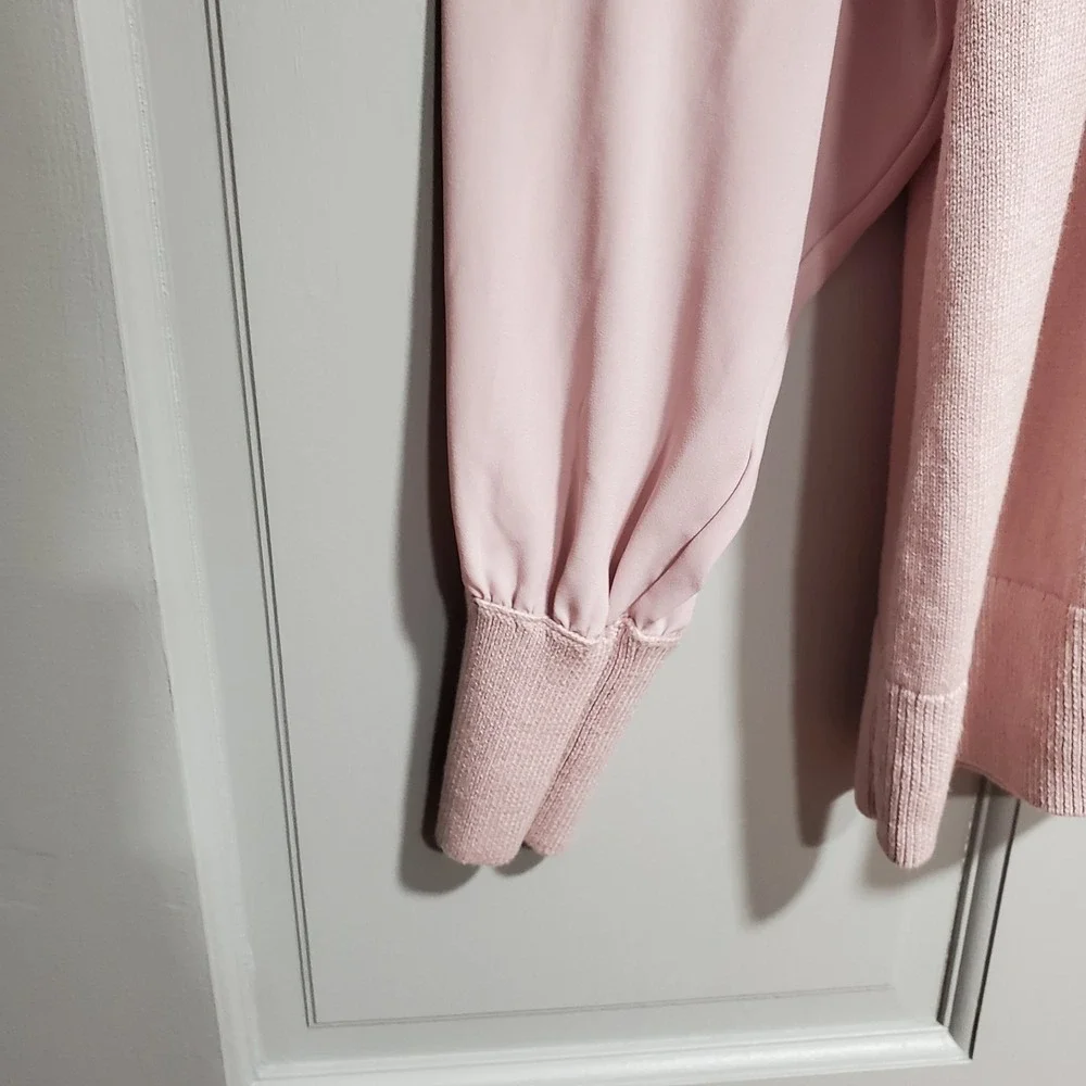 Loft women Sweater Size‎ Medium Soft Blush Pink Long Sleeves Ribbed cuffs Office